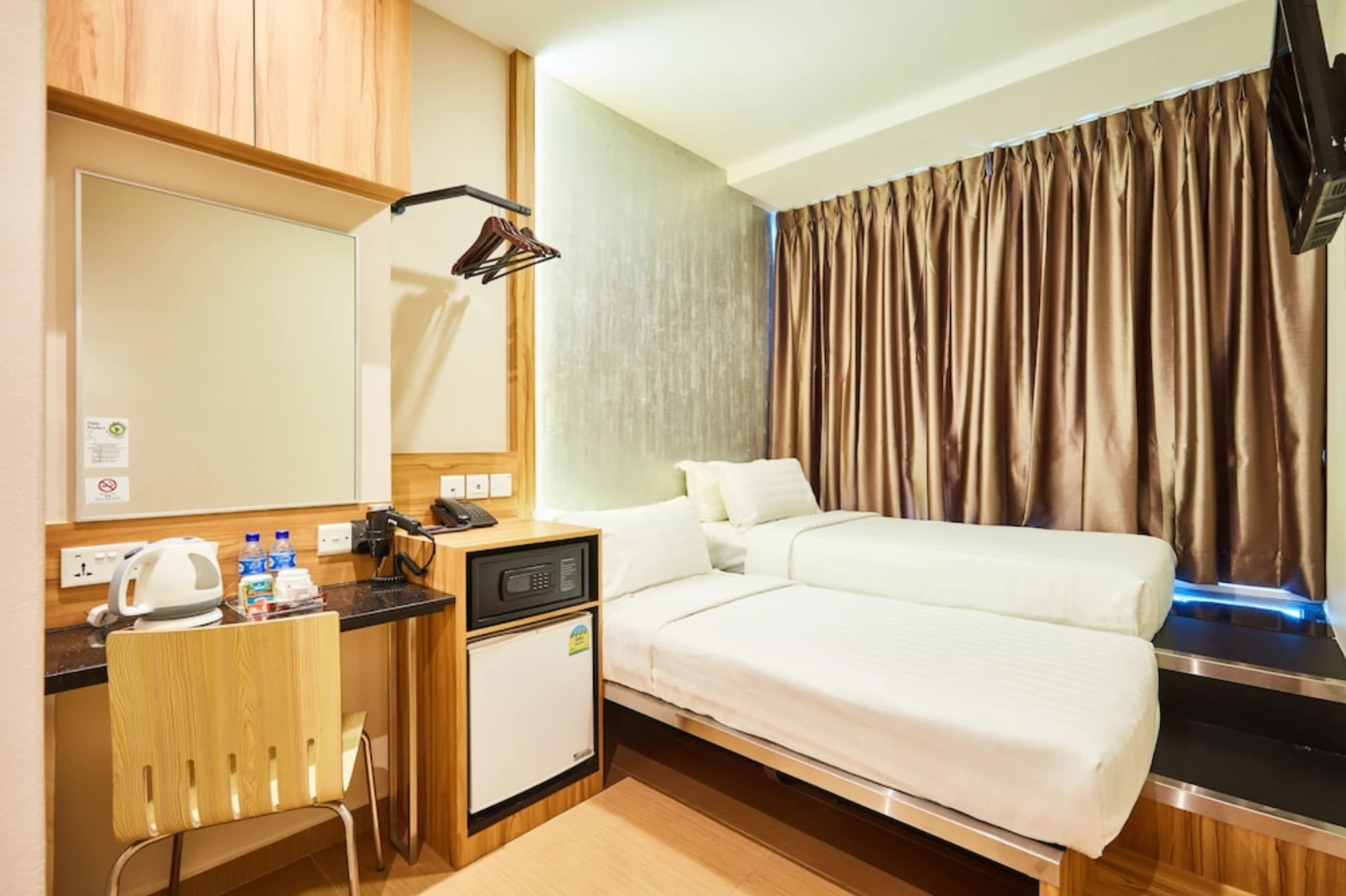 ibis budget Singapore West Coast room