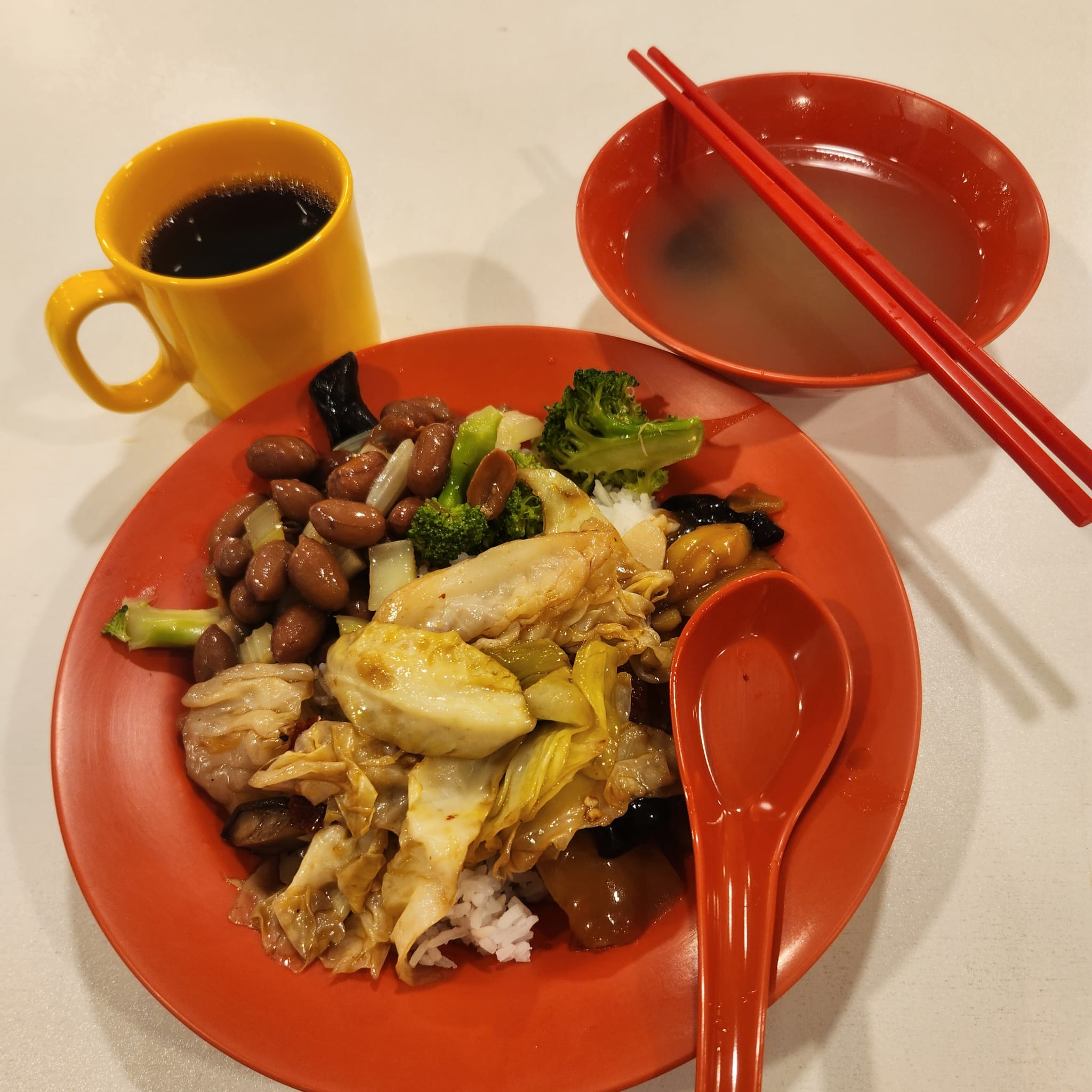 A plate of vegetarian food
